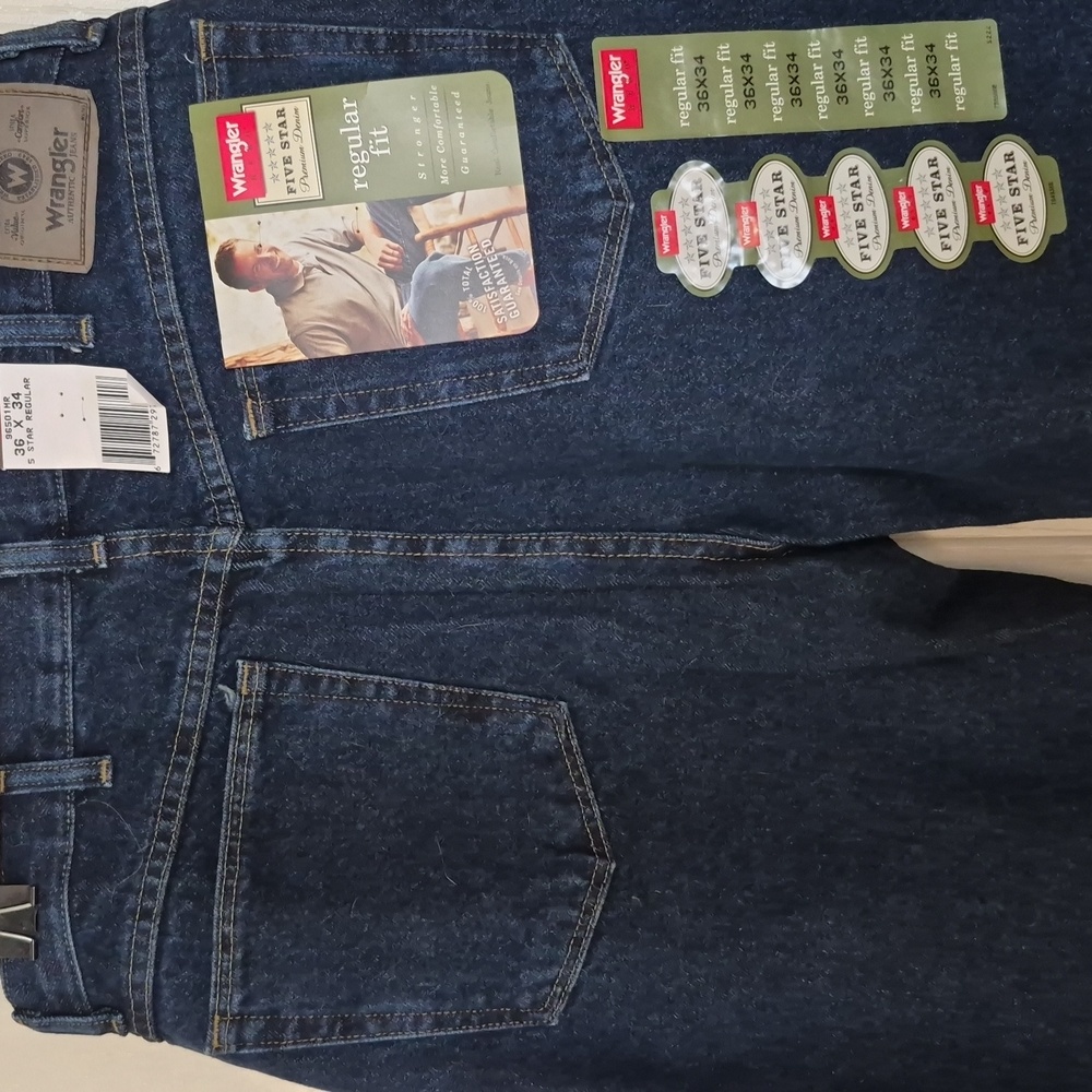 Wrangler Men's  Dark Blue Jeans